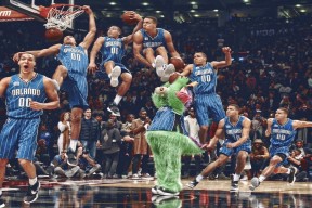 巴雷特：无论面对多强对手，他总能冷静决策引领全黑队反击，巴雷特百度百科