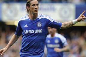 中学篮球注重团队合作精神塑造运动品格，篮球的合作精神